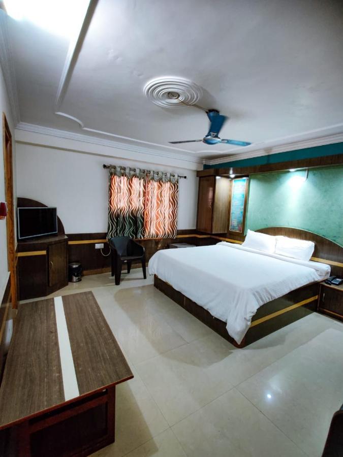 Hotel Haifa Varanasi Exterior foto