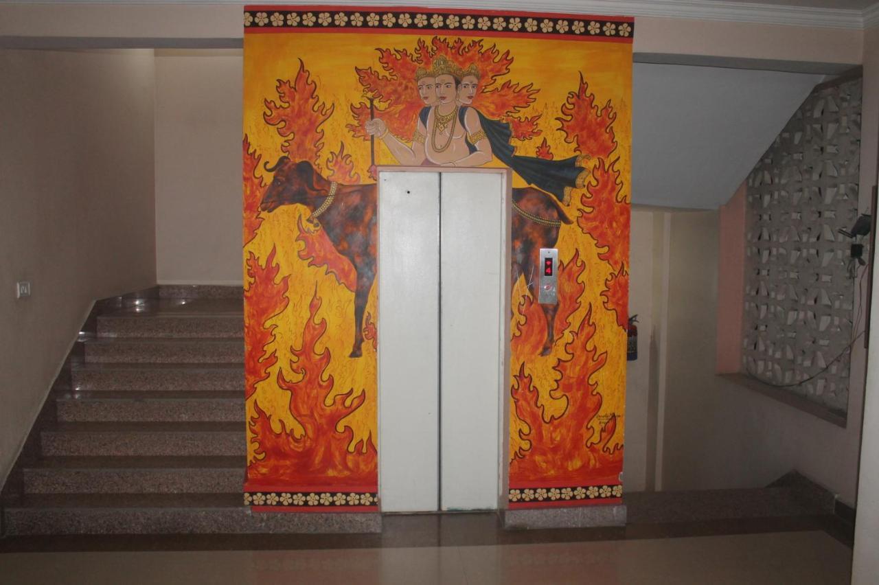 Hotel Haifa Varanasi Exterior foto