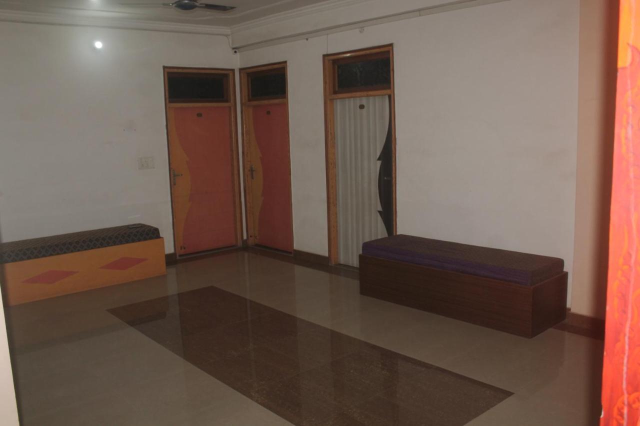 Hotel Haifa Varanasi Exterior foto
