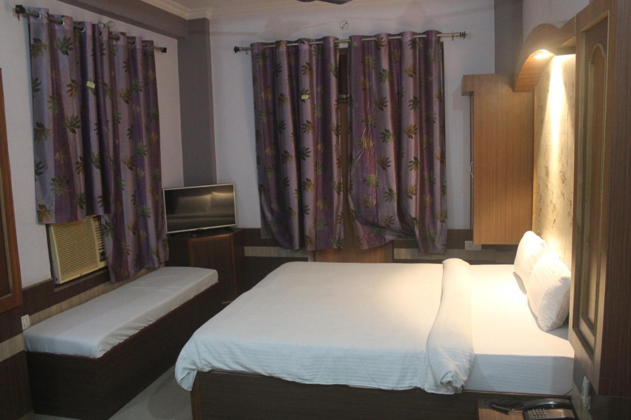 Hotel Haifa Varanasi Exterior foto