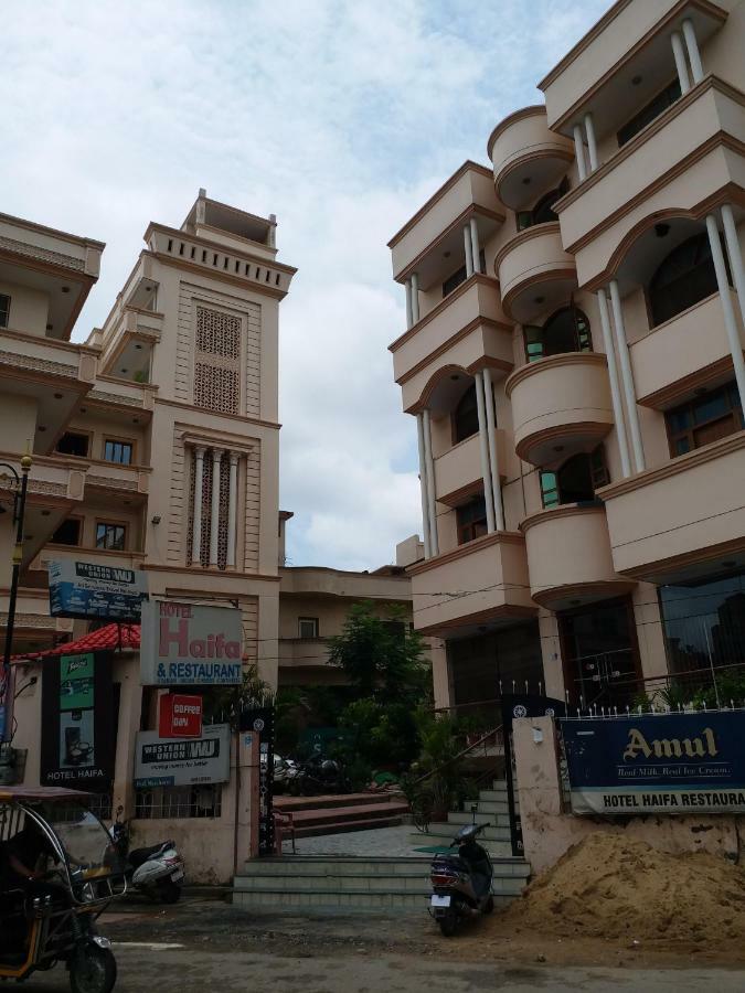 Hotel Haifa Varanasi Exterior foto