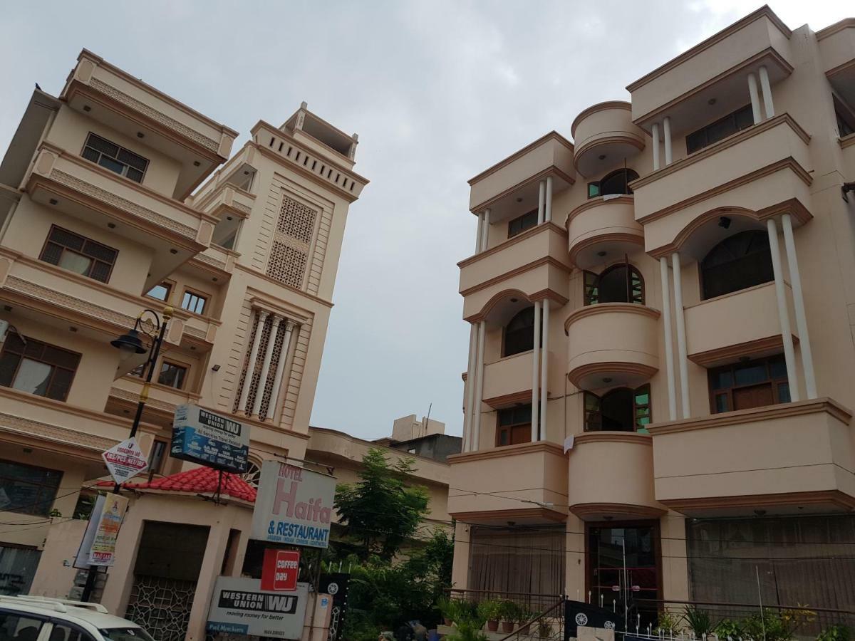 Hotel Haifa Varanasi Exterior foto